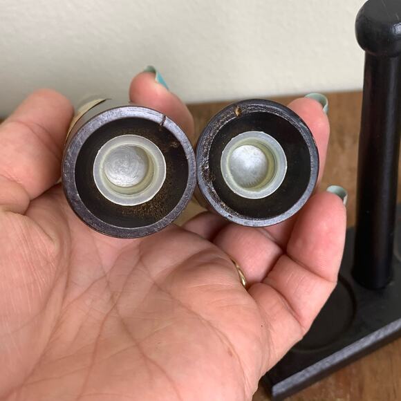 Mid Century Modern 3 PC Black Gold Wichita Kansas Salt Pepper Shakers Souvenir - Picture 5 of 8